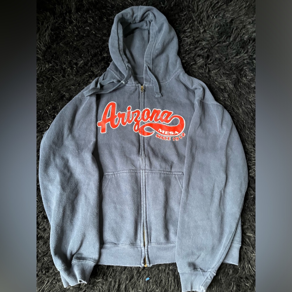 Arizona zip up sweater with hoodie